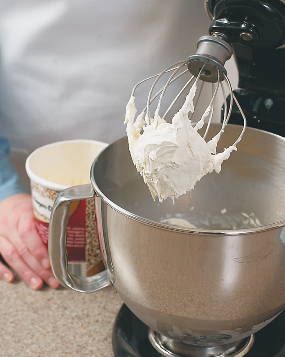 A technique for Whipping cream with mixer