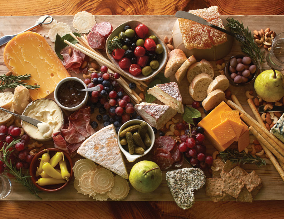 How to Create the Ultimate Cheese Board