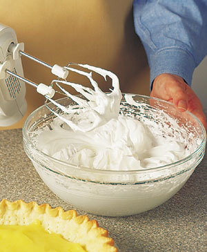 Tips-How-to-Make-No-Weep-Meringue