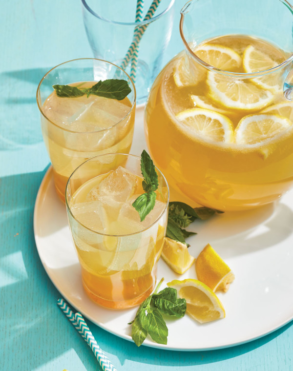 Italian Sparkling Lemonade with basil
