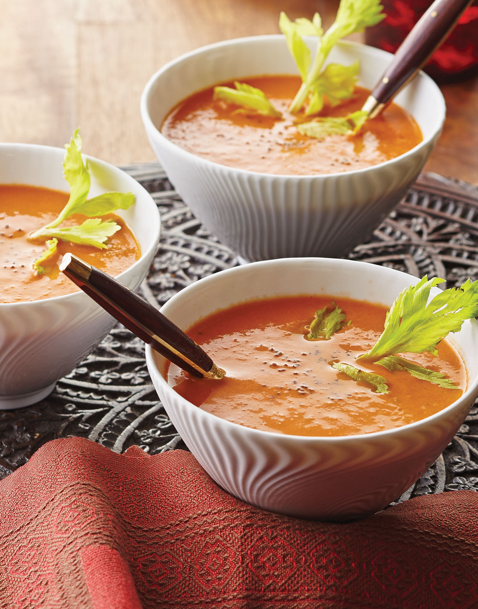 https://images.ctfassets.net/uw7yiu2kuigc/6jyFpBObhm38sSyMqmo9xZ/bf98d36a82a995c584e5be82a0716a8f/Quick-and-Creamy-Tomato-Soup-with-Celery-Lead.jpg