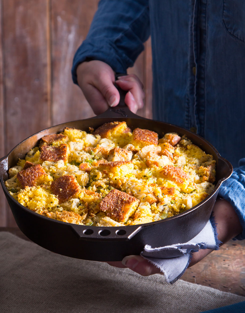 Classic Cornbread Dressing