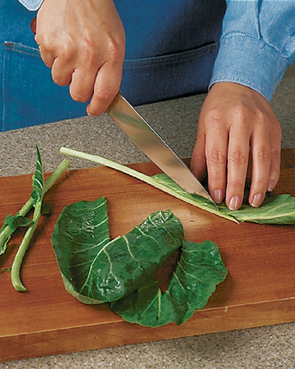 Tips-How-to-Trim-Hearty-Greens