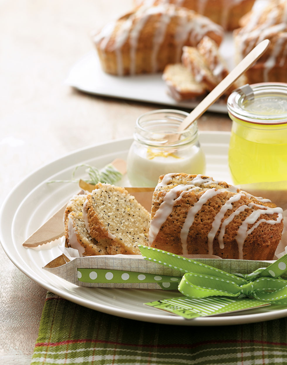 Mini Lemon and Poppy Seed Drizzle Loaves - Tasting Thyme