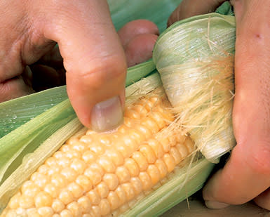 How to Pick Out the Best Sweet Corn to Buy