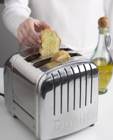 How to Make Crostini in a Toaster