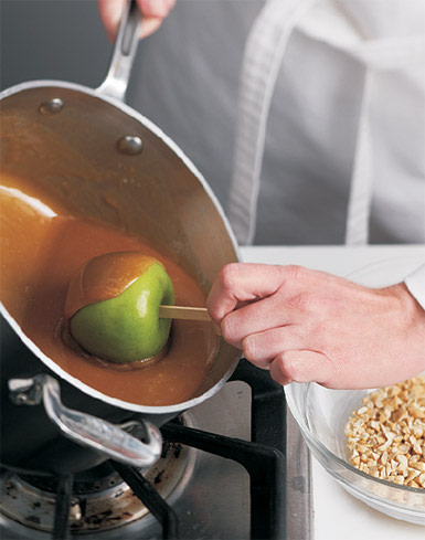 How to Make Caramel Stick to Apples
