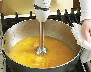 Blending Hot Liquids and Soups Safely - Striped Spatula