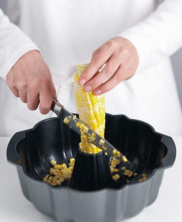 How to Easily Cut Corn From the Cob