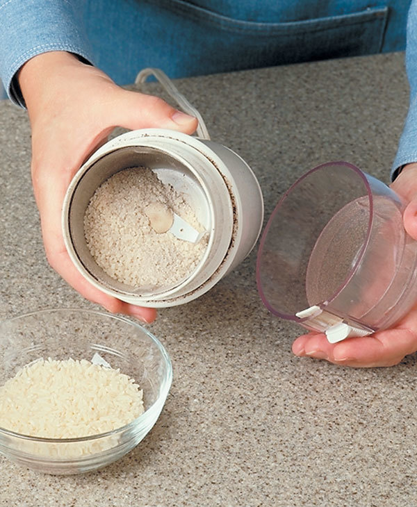 How to Clean a Coffee Grinder