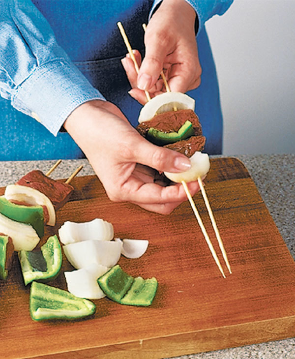 How to Prepare Bamboo Skewers for Grilling