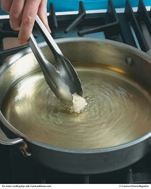 How to test oil for deep-frying