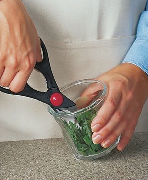 Chop and Mince Fresh Herbs with Kitchen Shears