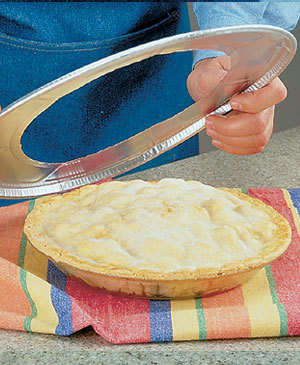 Tips-DIY-Pie-Crust-Shield