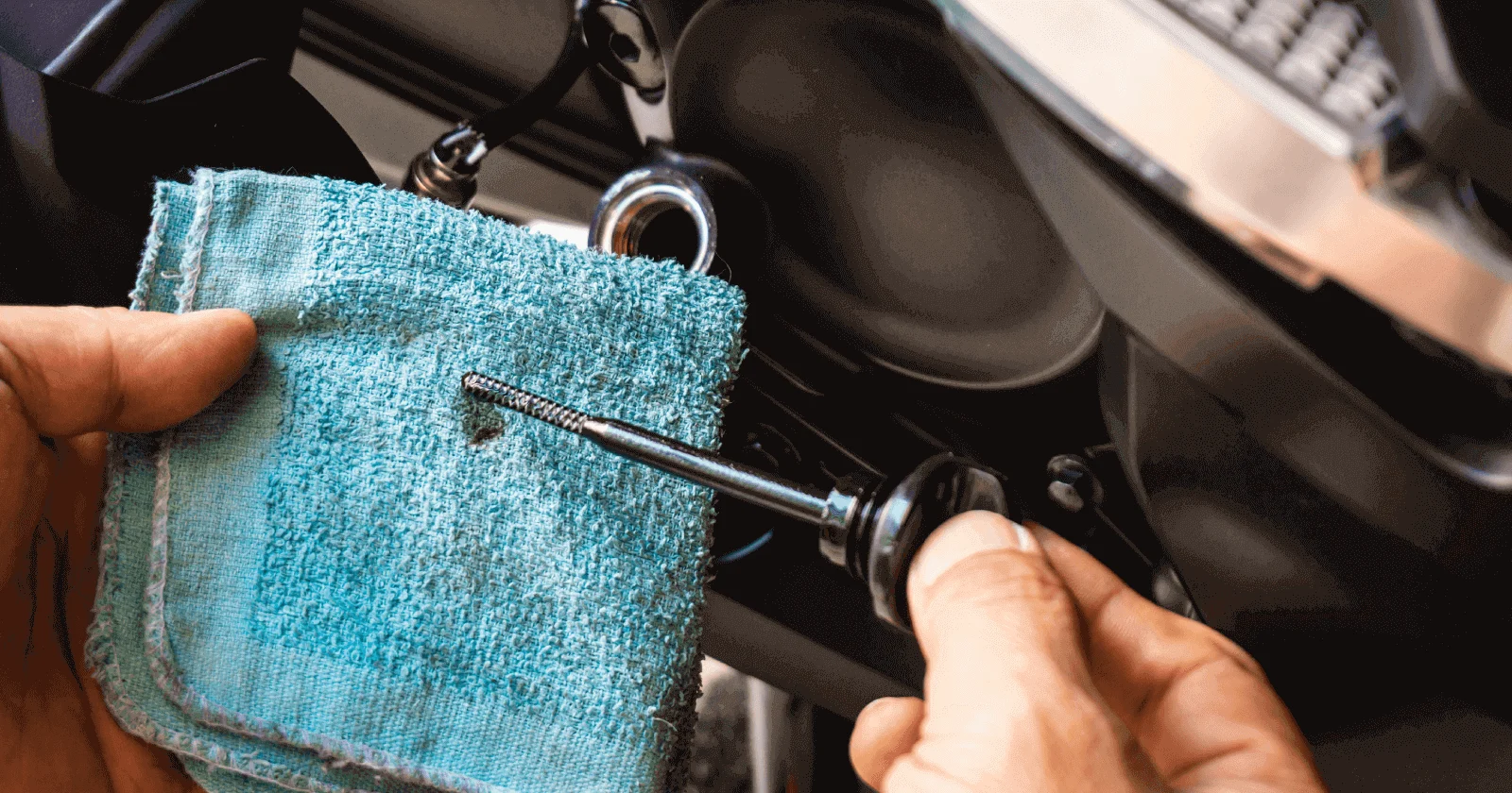 How to Check Whether Your Bike Engine Oil is Functioning as Required