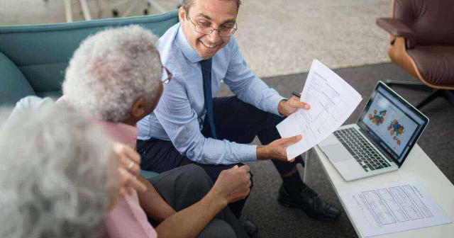 How to choose the Best Health Insurance for Senior Citizens in India
