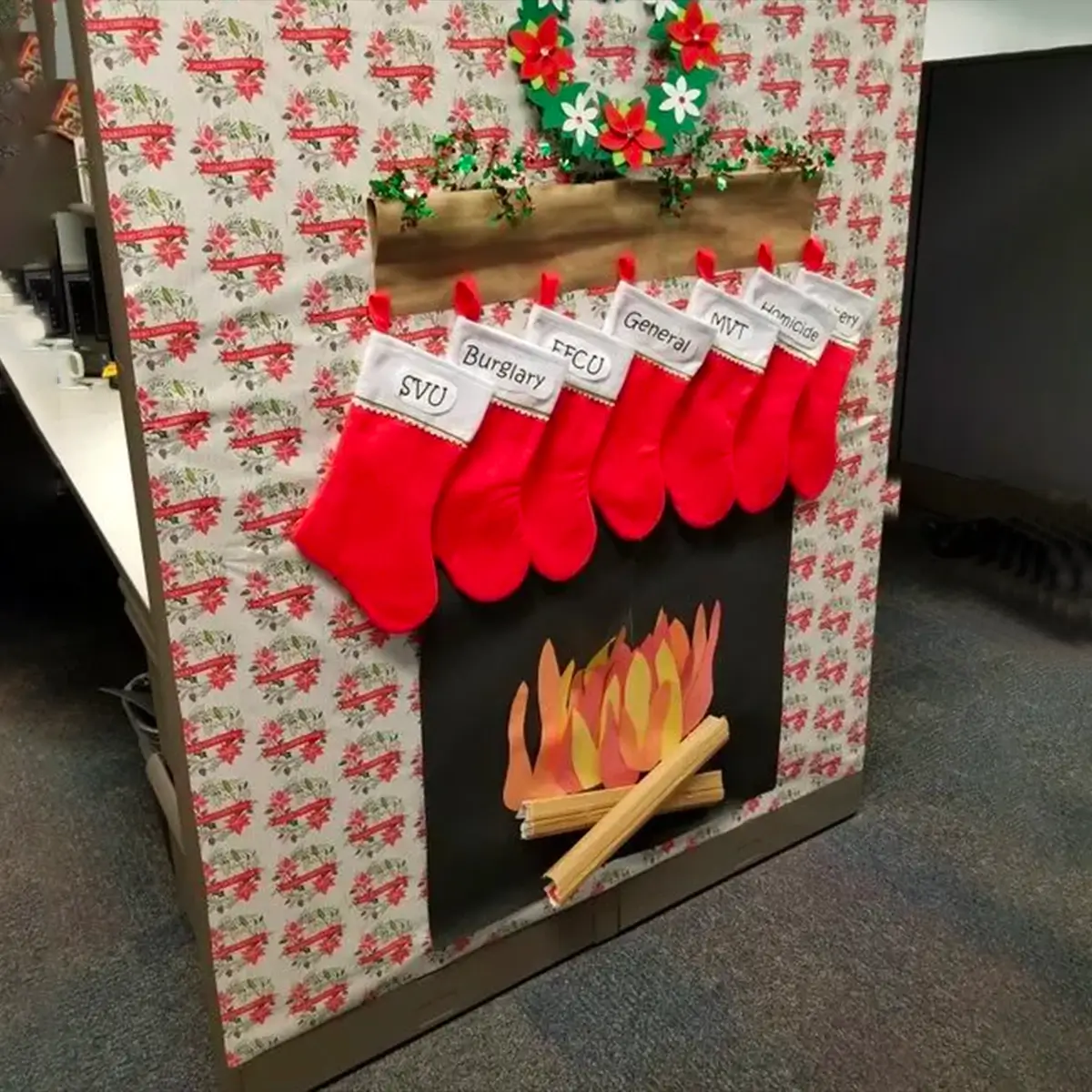 Christmas Cubicle Decorating Ideas