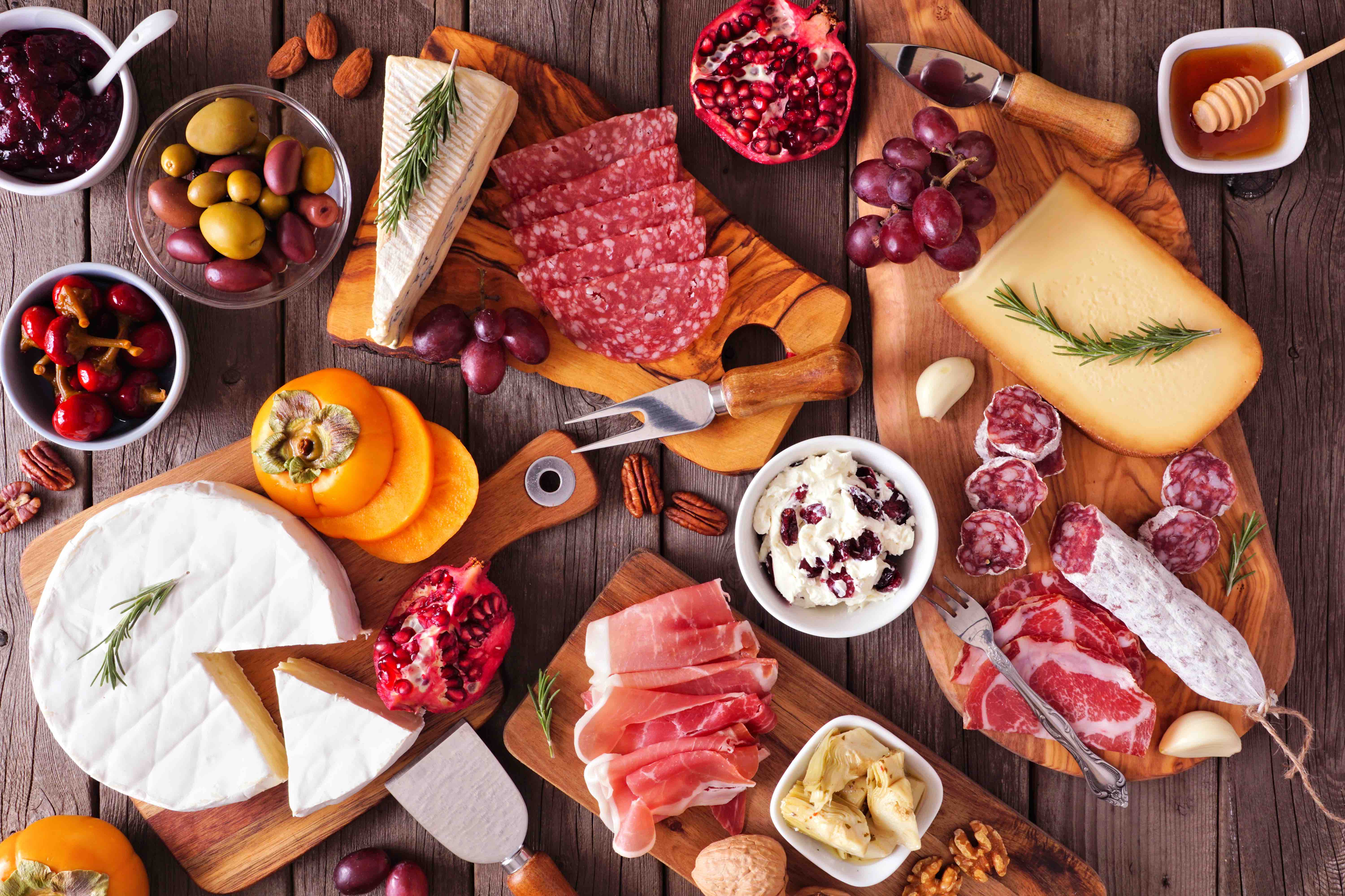 5 Incredible Christmas Charcuterie Board Ideas | SANTA.COM