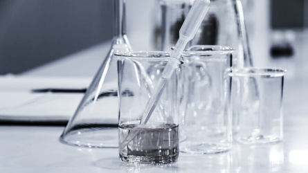 Provutrustning på bord