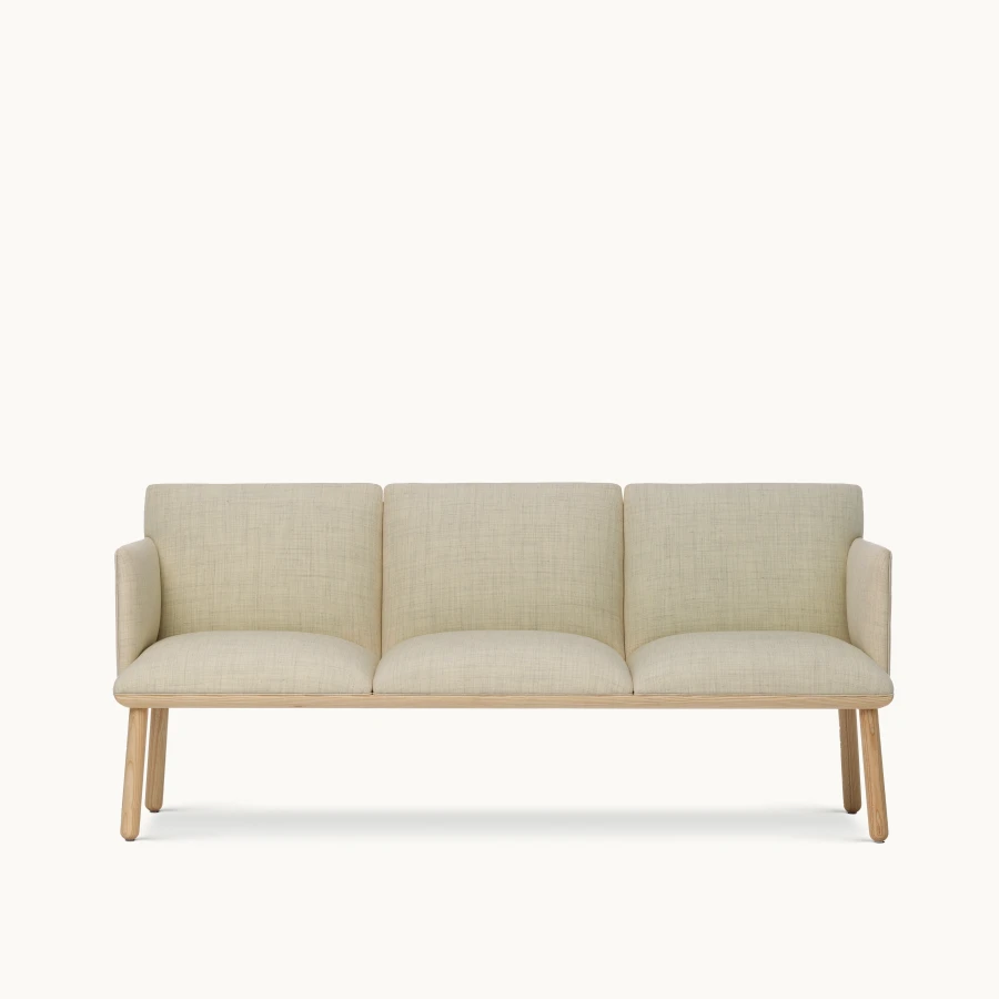 Tondo seating system 3-seater low wooden legs from Fogia 