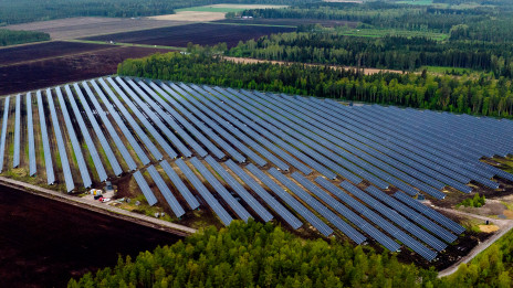 Suomen suurin aurinkovoimala Kalajoelle
