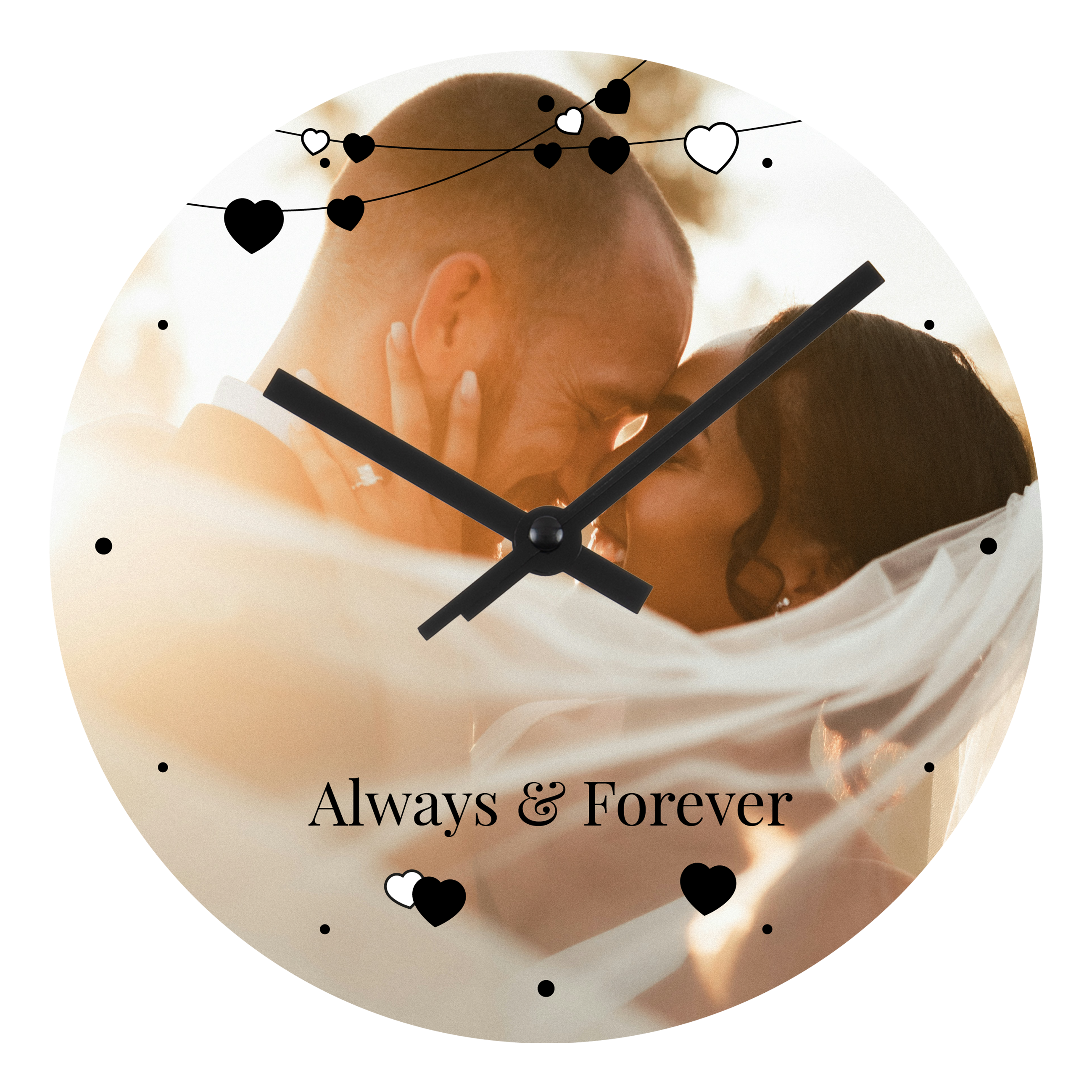Tableau avec des coeurs - Horloge en bois