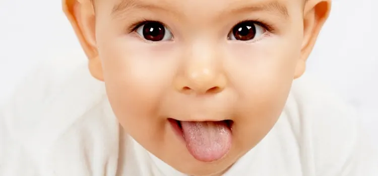 Szájpenész a baba szájában