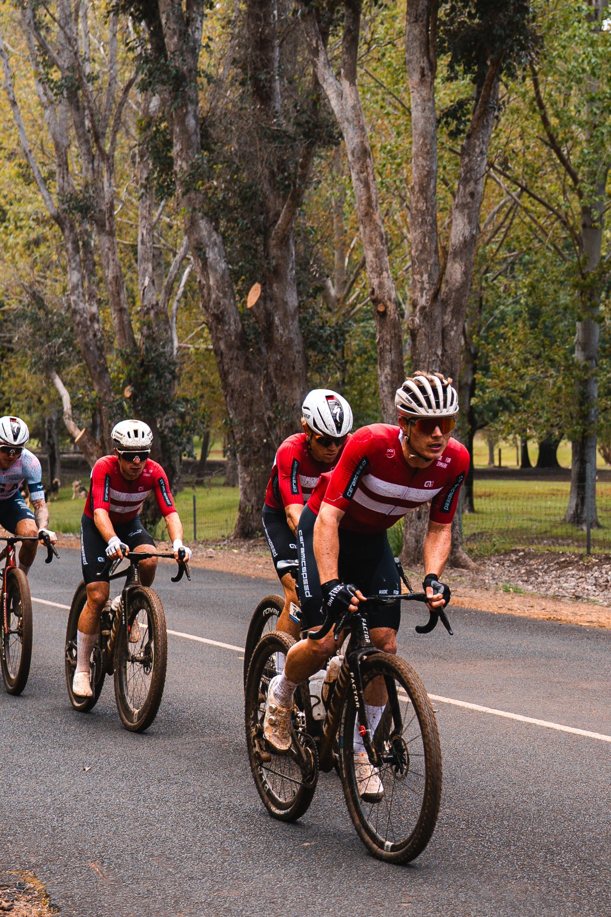 JONAS LINDBERG riding the ELARA gravel bike at UCI Gravel Worlds 2026