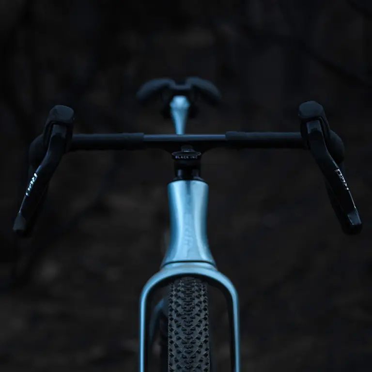 Black Inc Aero Gravel Bar AB07