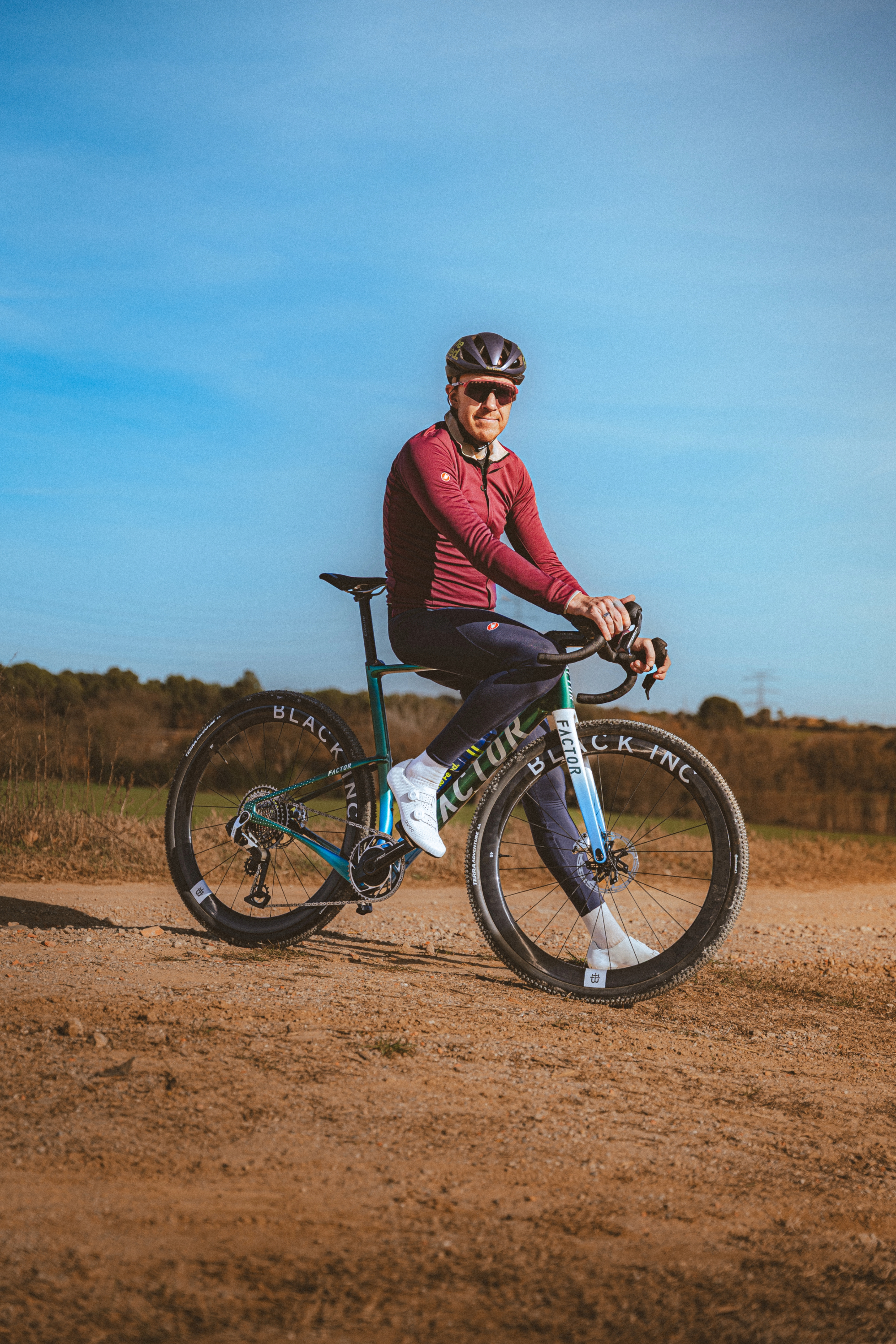 Rob Britton riding the Cyan Blue SARANA