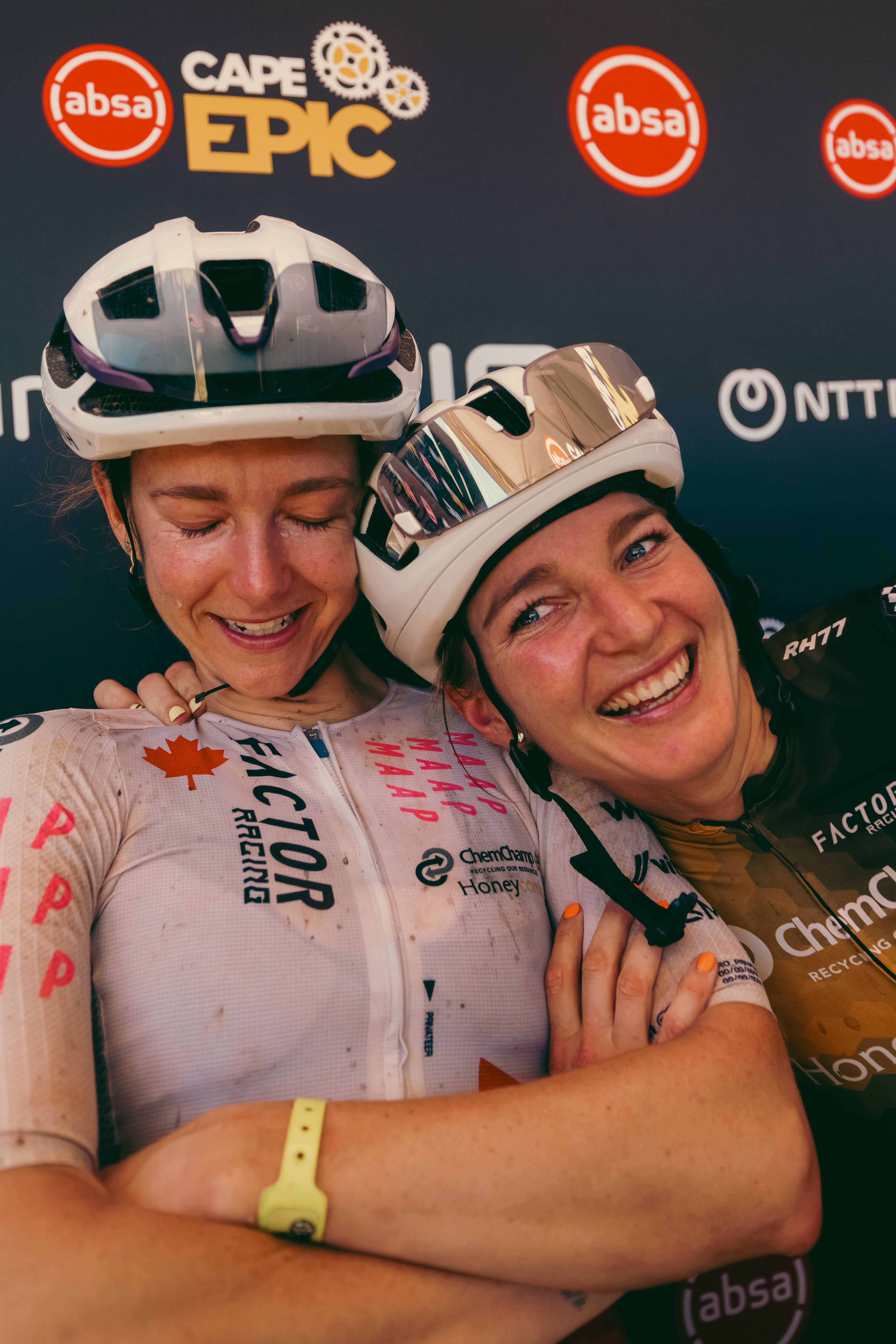Photo of both Haley Hunter Smith & Hayley Preen after a stage of Cape Epic 2026