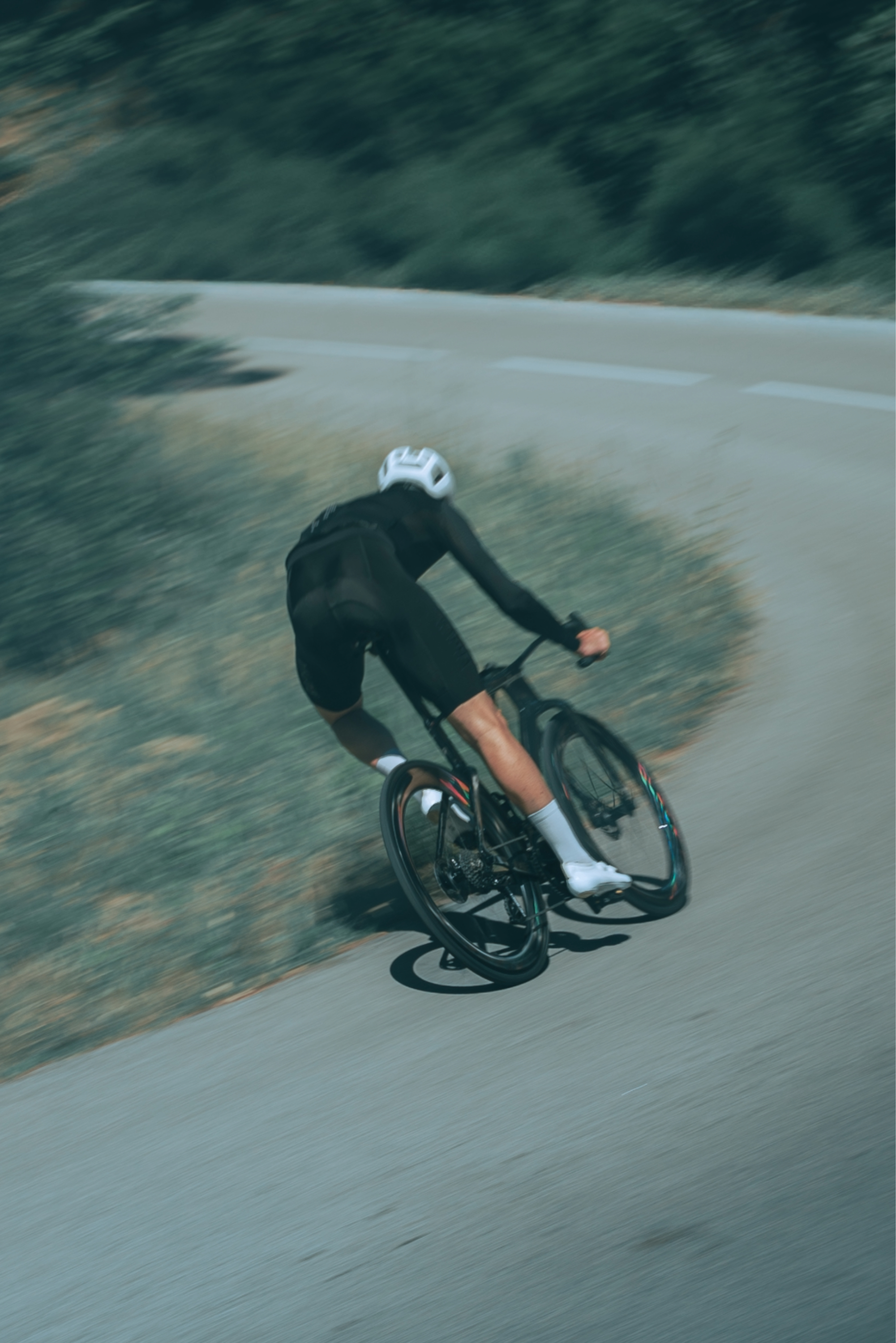 David Millar taking a corner on the ONE plus HYPER 62 wheelset
