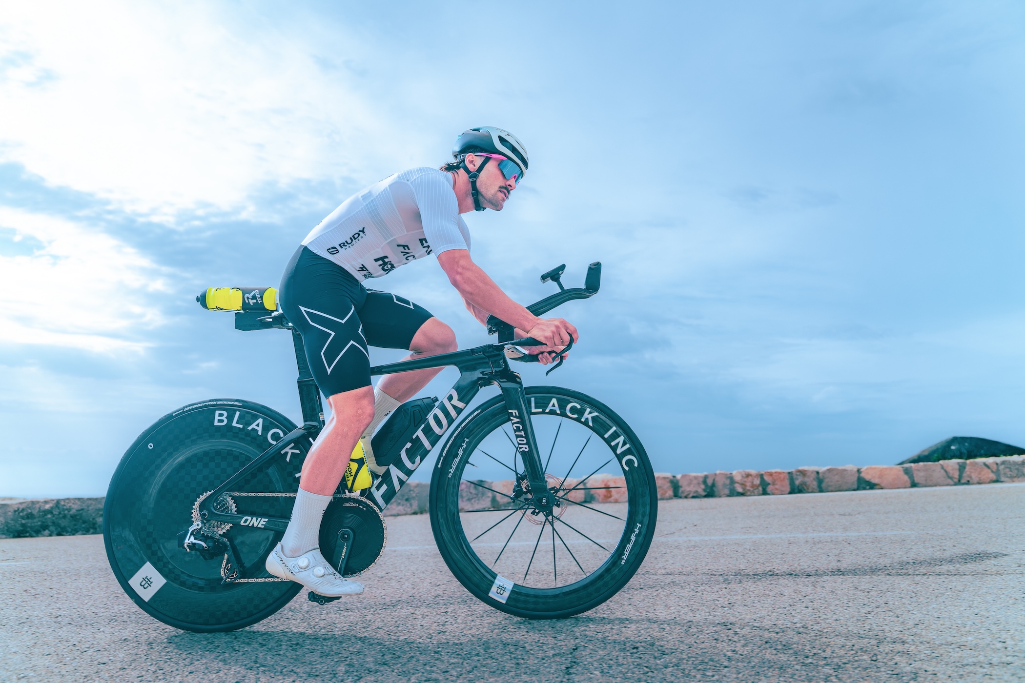 Nick Thompson riding the ONE SP at Iron Man 70.3 World Championships in Nice 2026