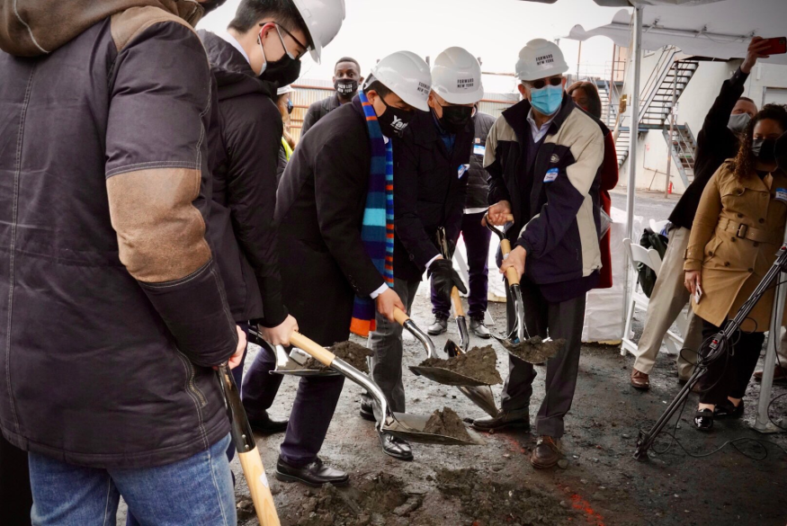 Andrew joined a groundbreaking for a new battery storage facility in Brooklyn.