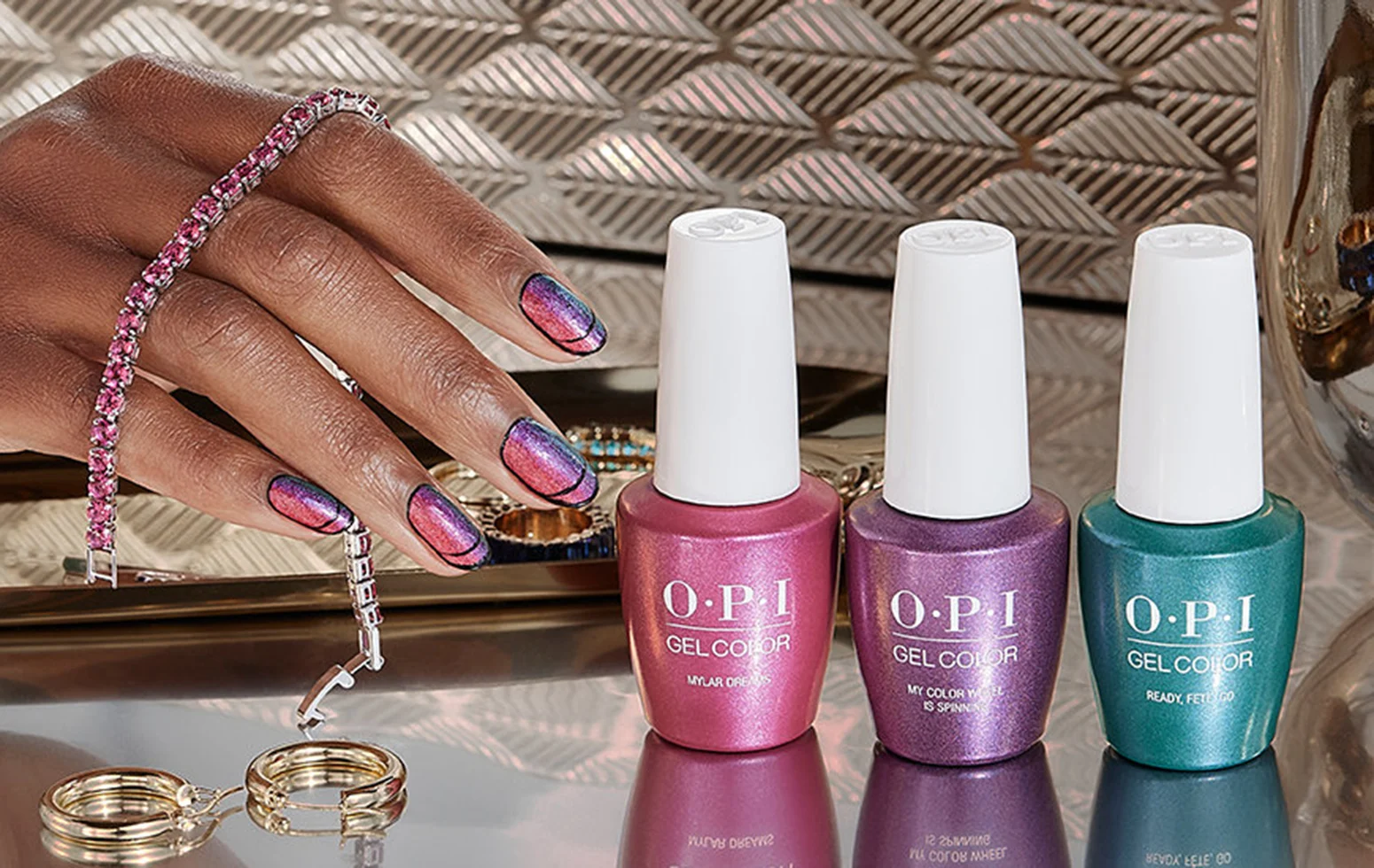 2 Nail Art Looks that Create a Holo-daze