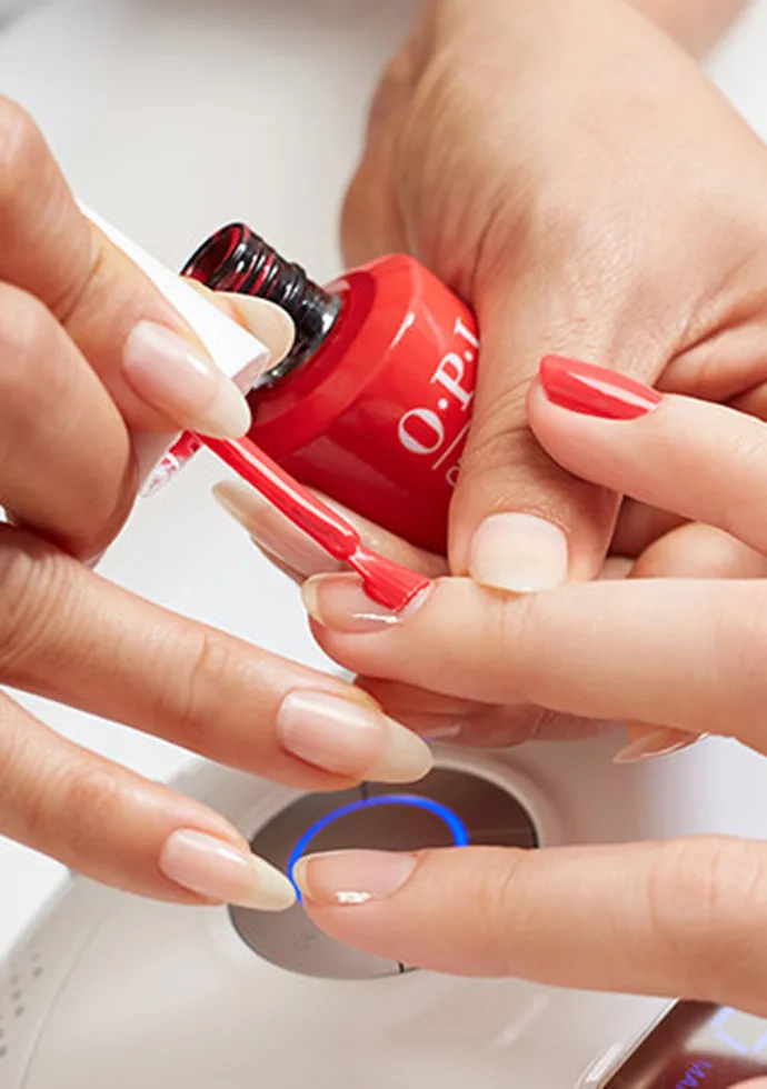 GEL NAIL POLISH: