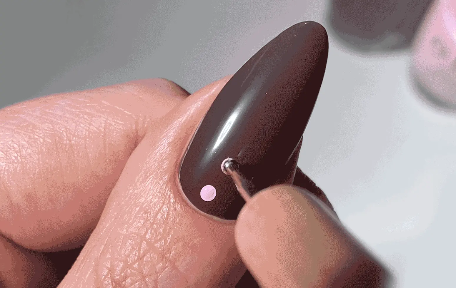 Now Trending: Polka Dot Nails