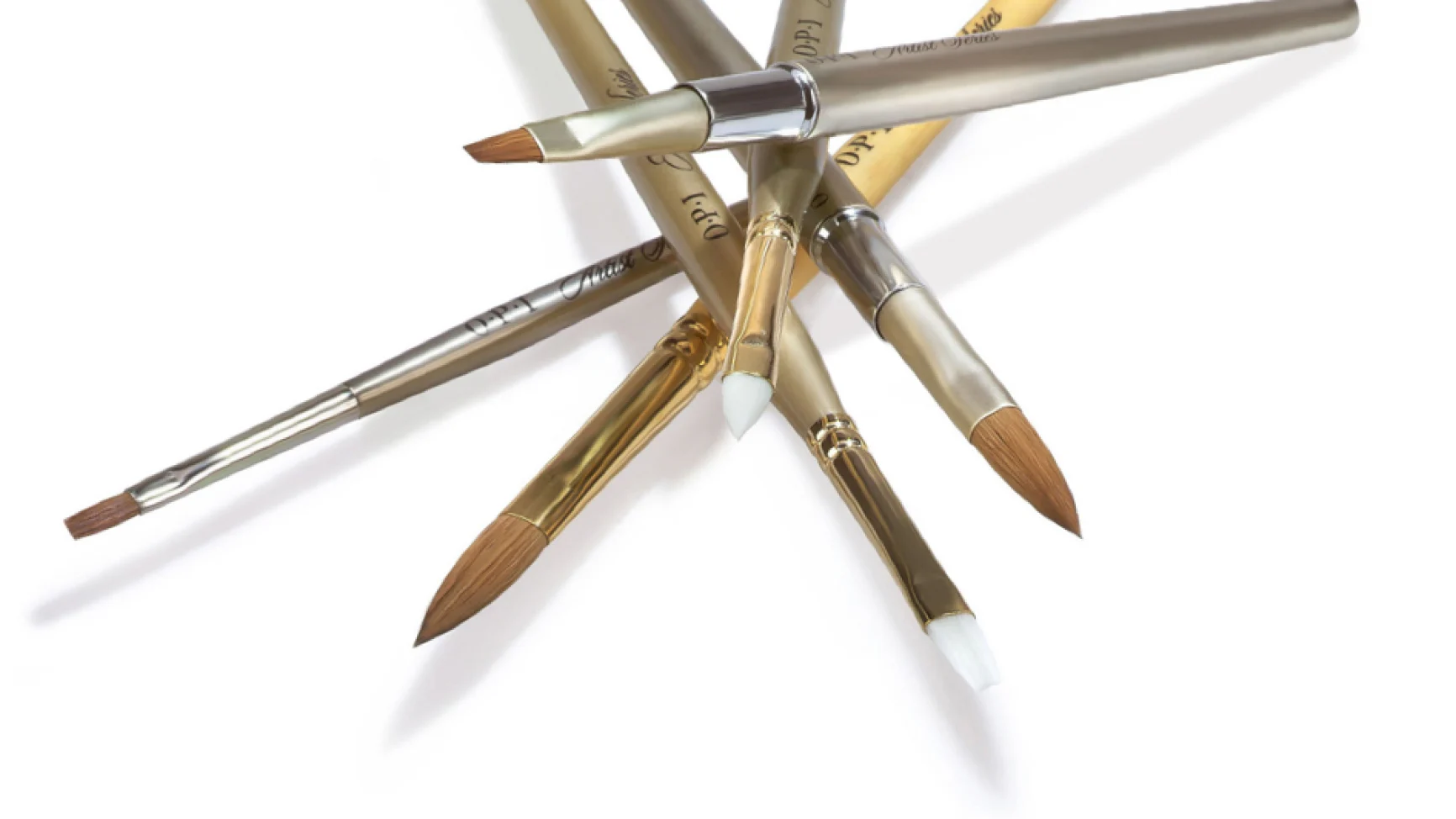 Synthetic vs. Natural Brushes