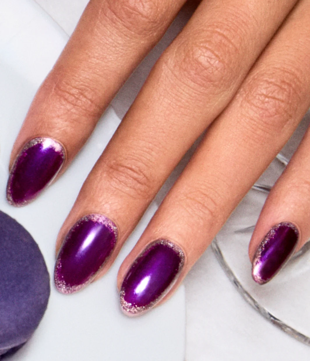 Berry Baroque Outline Nails Fall Nail Art Look Berry Baroque Outline Nails Fall Nail Art Look