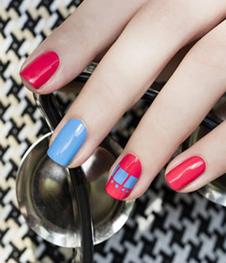 Jazz Hands Red & Blue Two-Tone Nail Art Look