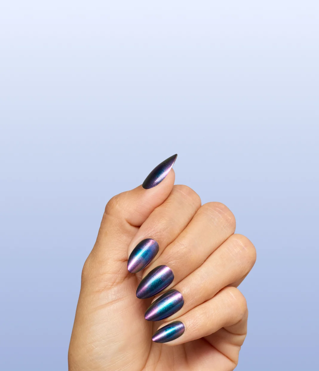 Trending: Navy Blue Nails