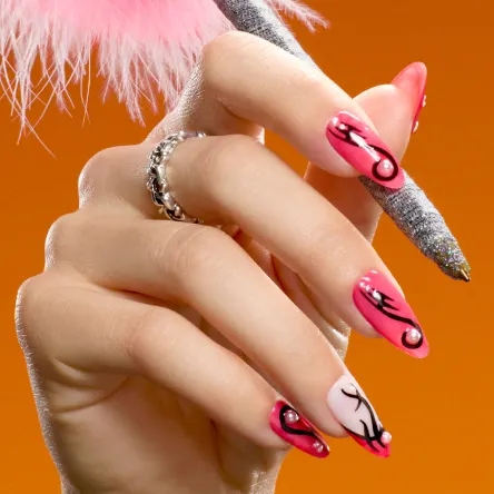 Bubble Grunge Pro Fall Nail Art Look