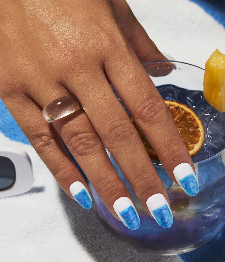 Free Your Mind Summer Two-Tone Marble Nail Art Look