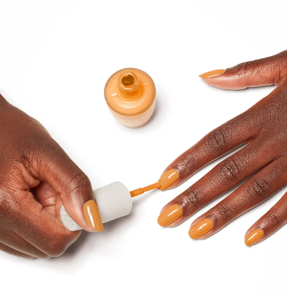 nature-strong-hero-desktop-right-960x980-3 nature-strong-hero-desktop-right-960x980-3