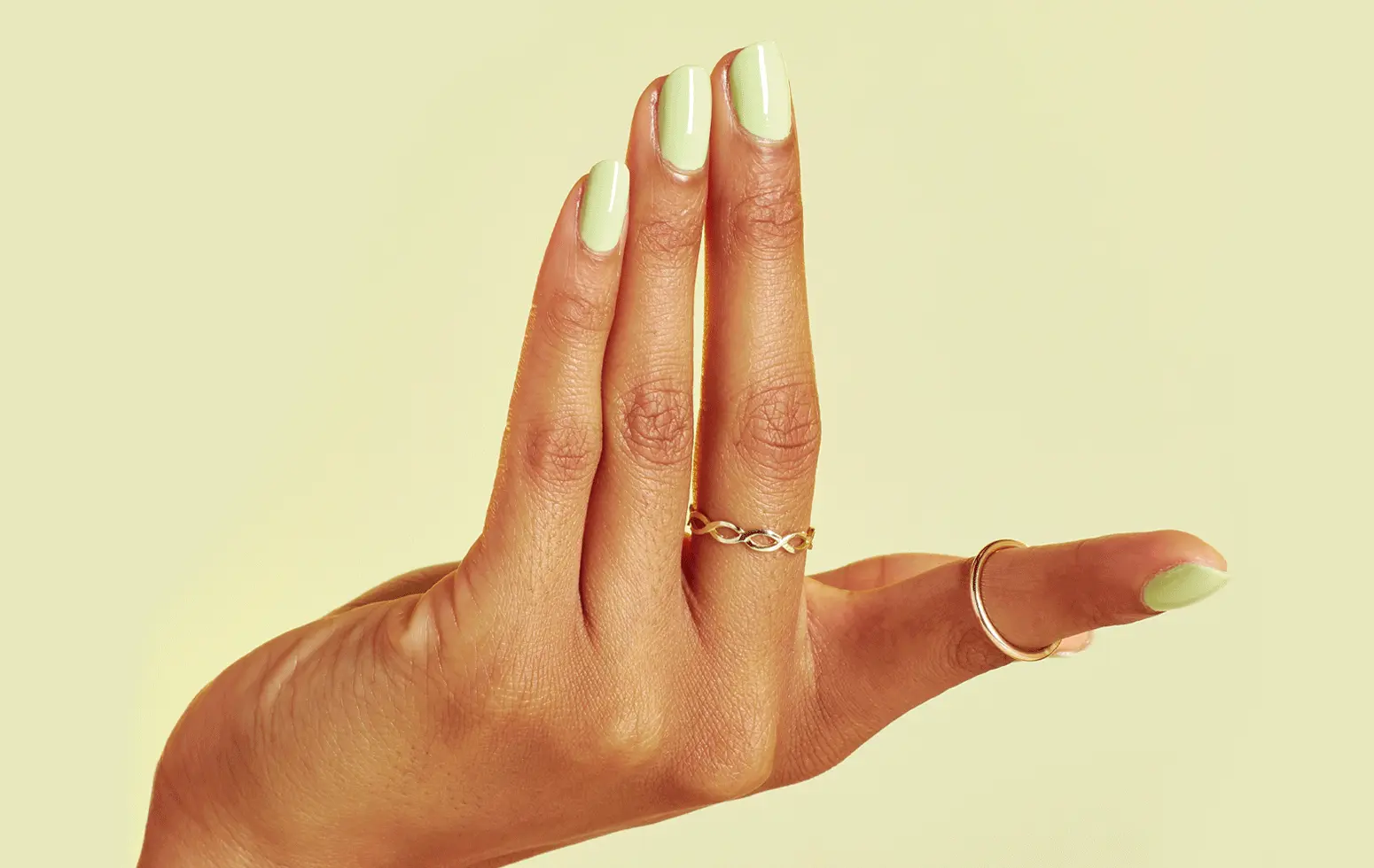 10 Gorgeous Green Nail Polishes 10 Gorgeous Green Nail Polishes