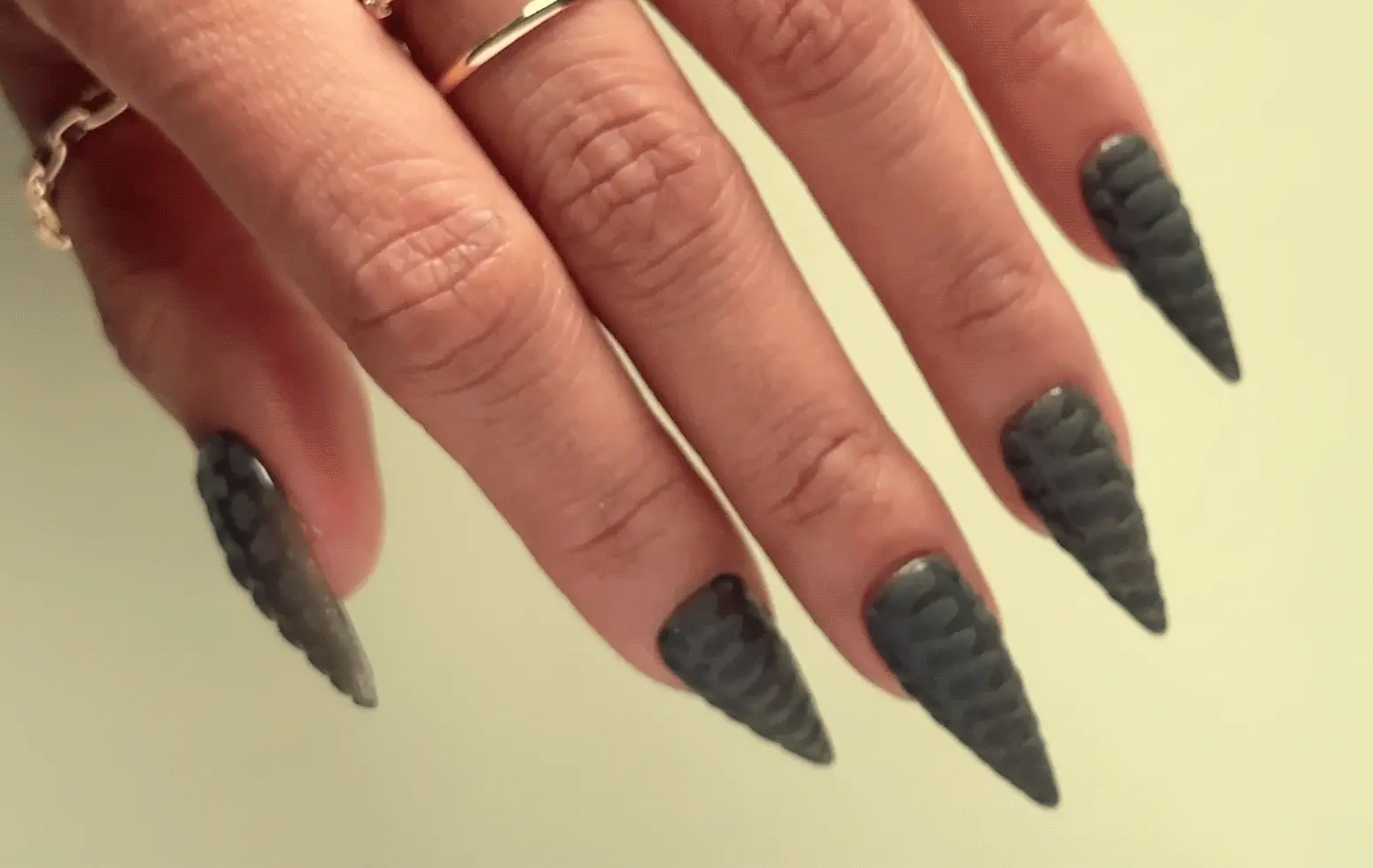 Trending Animal Print Nail Art for Fall Trending Animal Print Nail Art for Fall