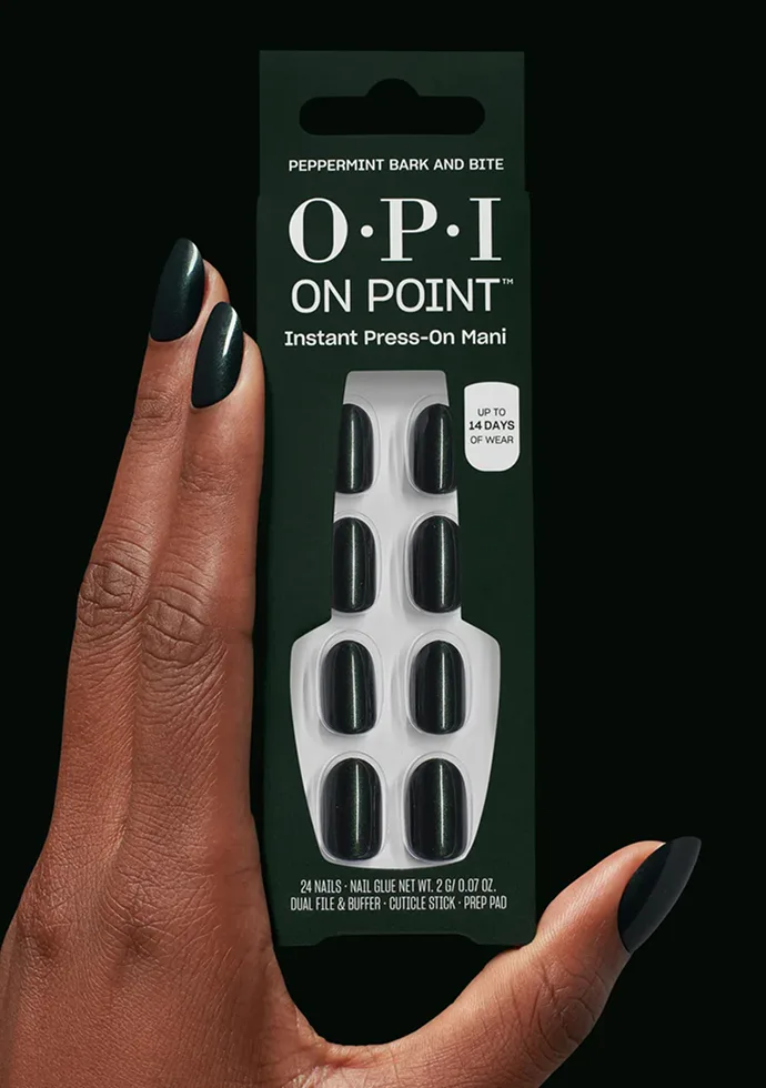 Peppermint Bark and Bite Dark Green Press-on Nails Peppermint Bark and Bite Dark Green Press-on Nails