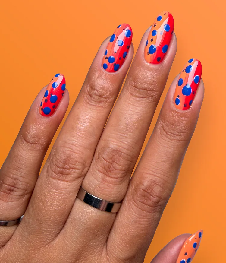 EXTRAvaganza Paint Splatter Ombre Summer Nail Art Look EXTRAvaganza Paint Splatter Ombre Summer Nail Art Look