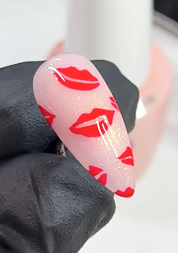 Kissy Lips by @​​craftedbyaprince