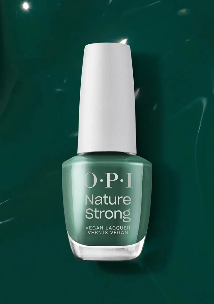 Green Nails for Halloween: Leaf By Example